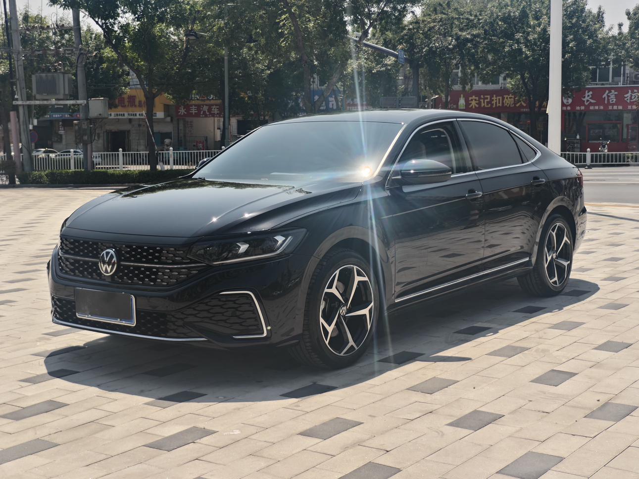 Volkswagen Passat Outstanding 330TSI Starry Elite 2025
