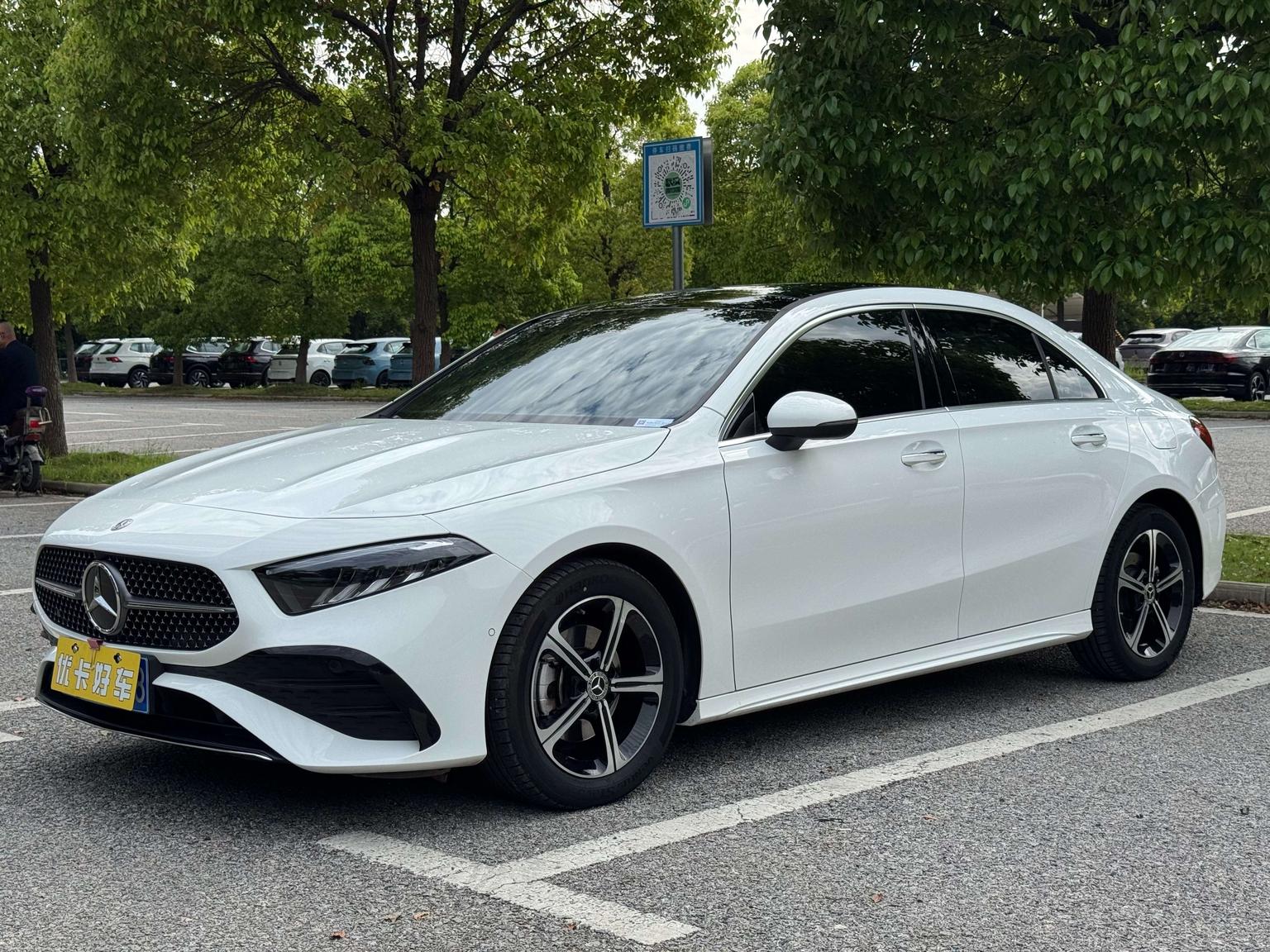 Mercedes Benz Class-A A200L 2023