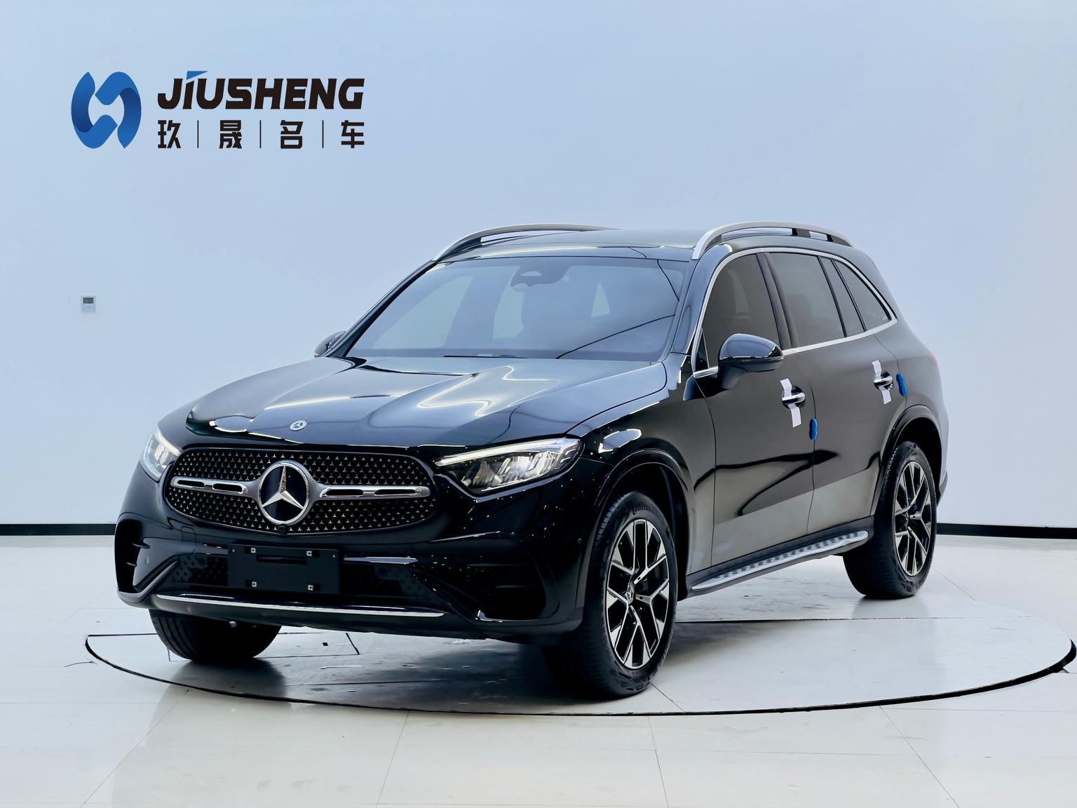 Mercedes GLC 260 L 4MATIC Luxury 5-Seat (2L) 2024