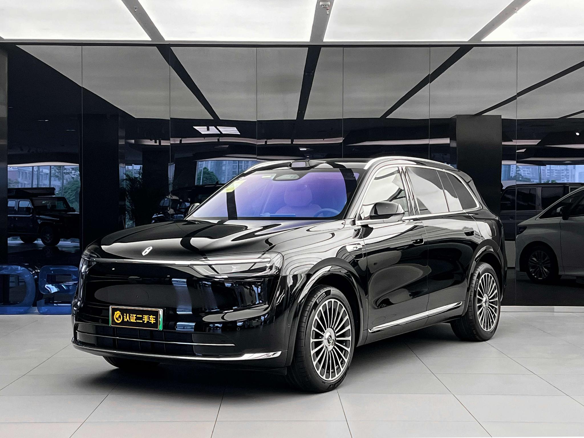 Aito M7 EREV Max 5-Seat AWD (192-Line Lidar) 2025
