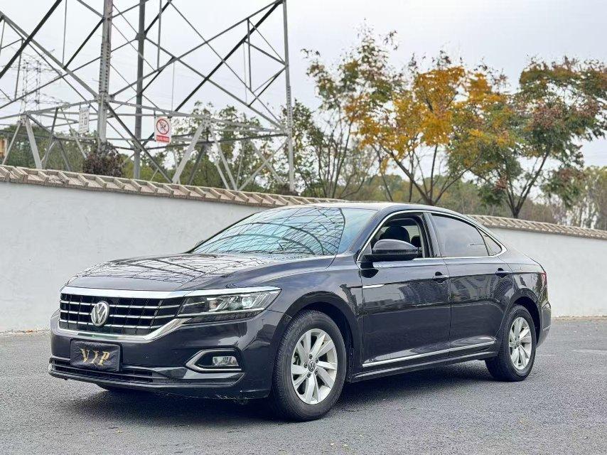 Volkswagen Passat 280TSI Business 2021