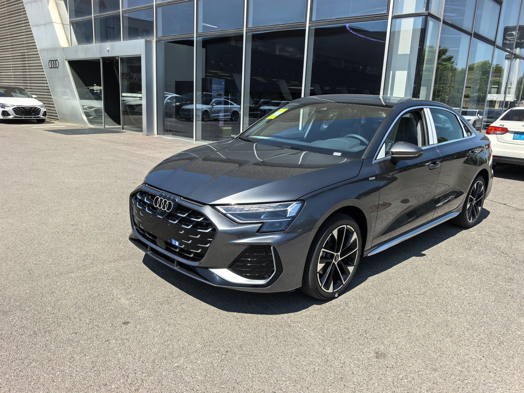 Audi A3 Feichi Premium + Luxury Selection Package 2026