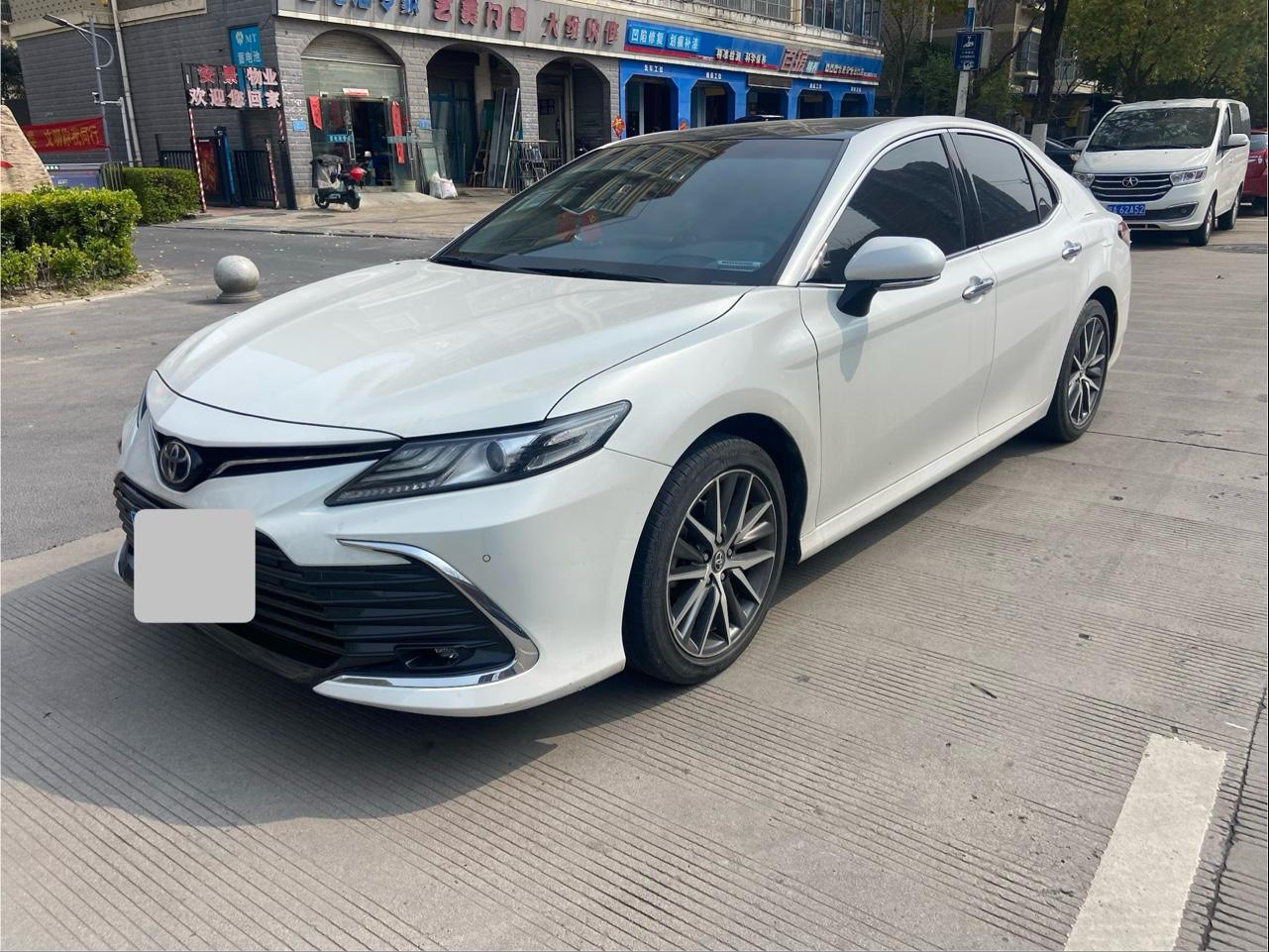 Toyota Camry 2.5G Luxury (2.5L) 2021