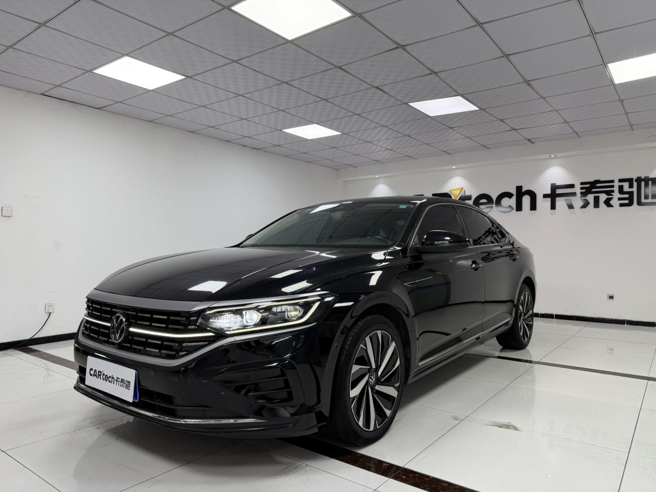 Volkswagen Passat 330TSI Luxury (2L) 2023