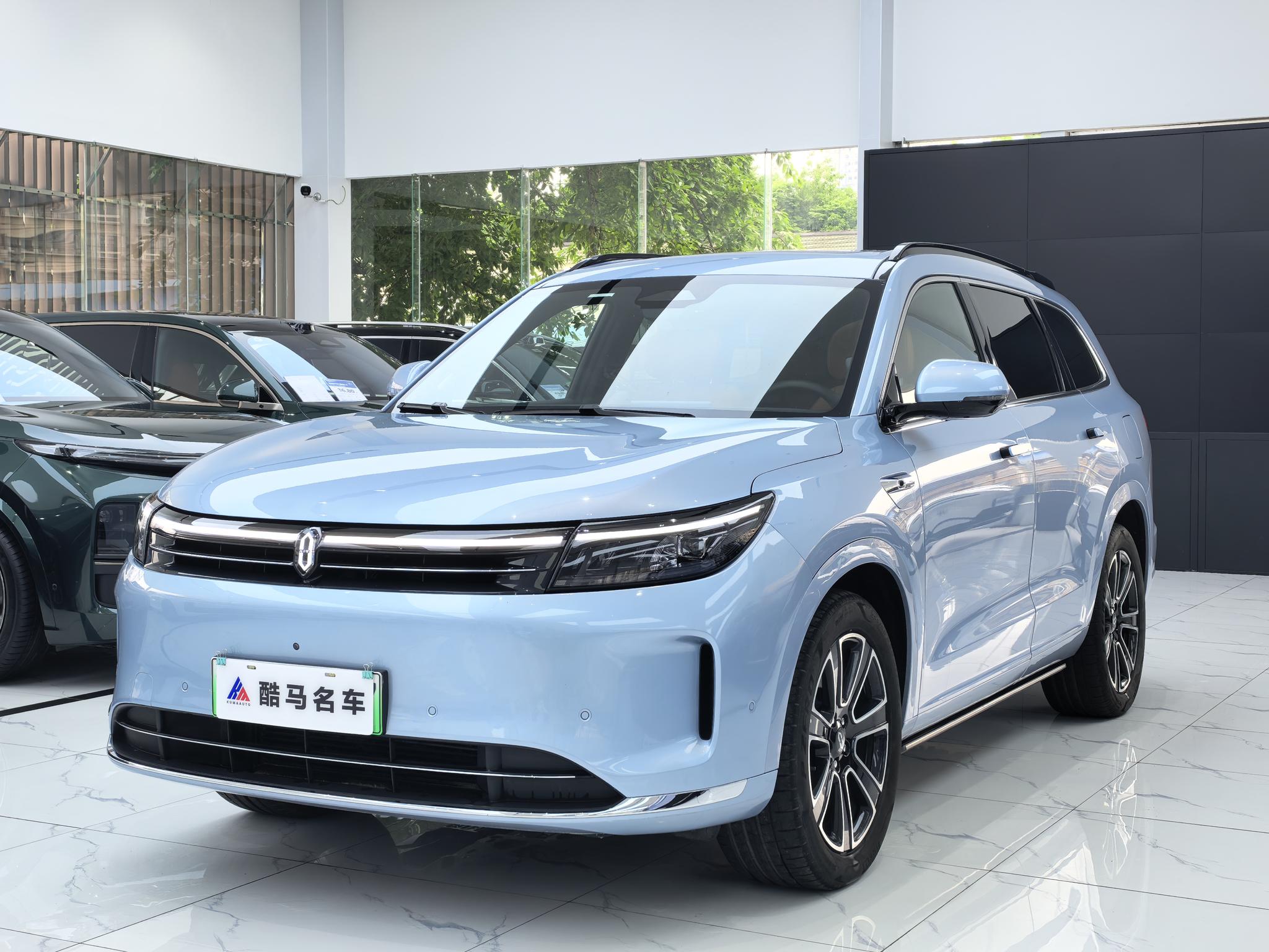 Aito M7 Pro 5-Seat Intelligent Drive AWD 2024