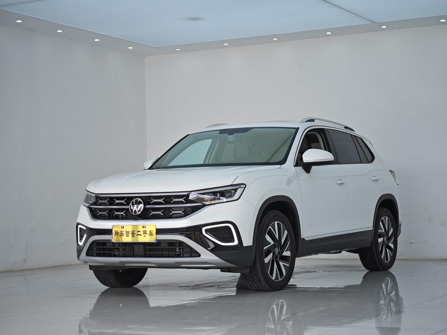 Volkswagen Tayron Public Enjoy 300TSI 2WD 2025