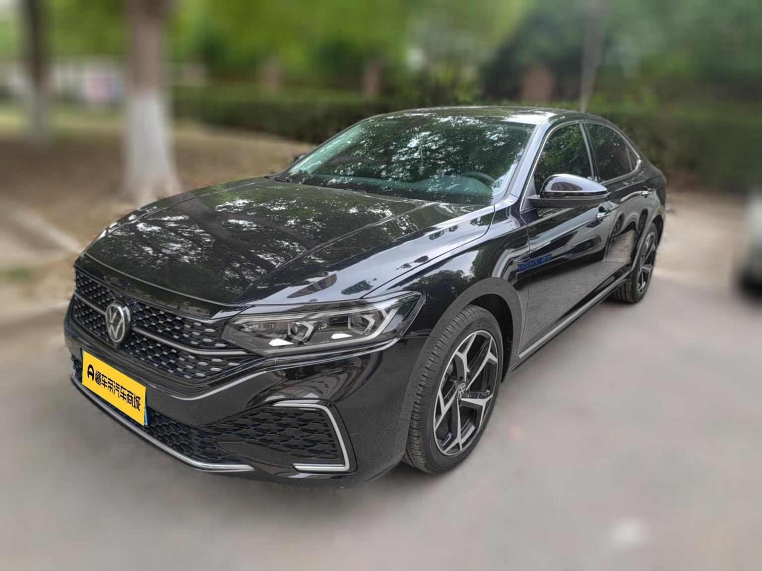 Volkswagen Passat 330TSI Stardust Prestige 2023