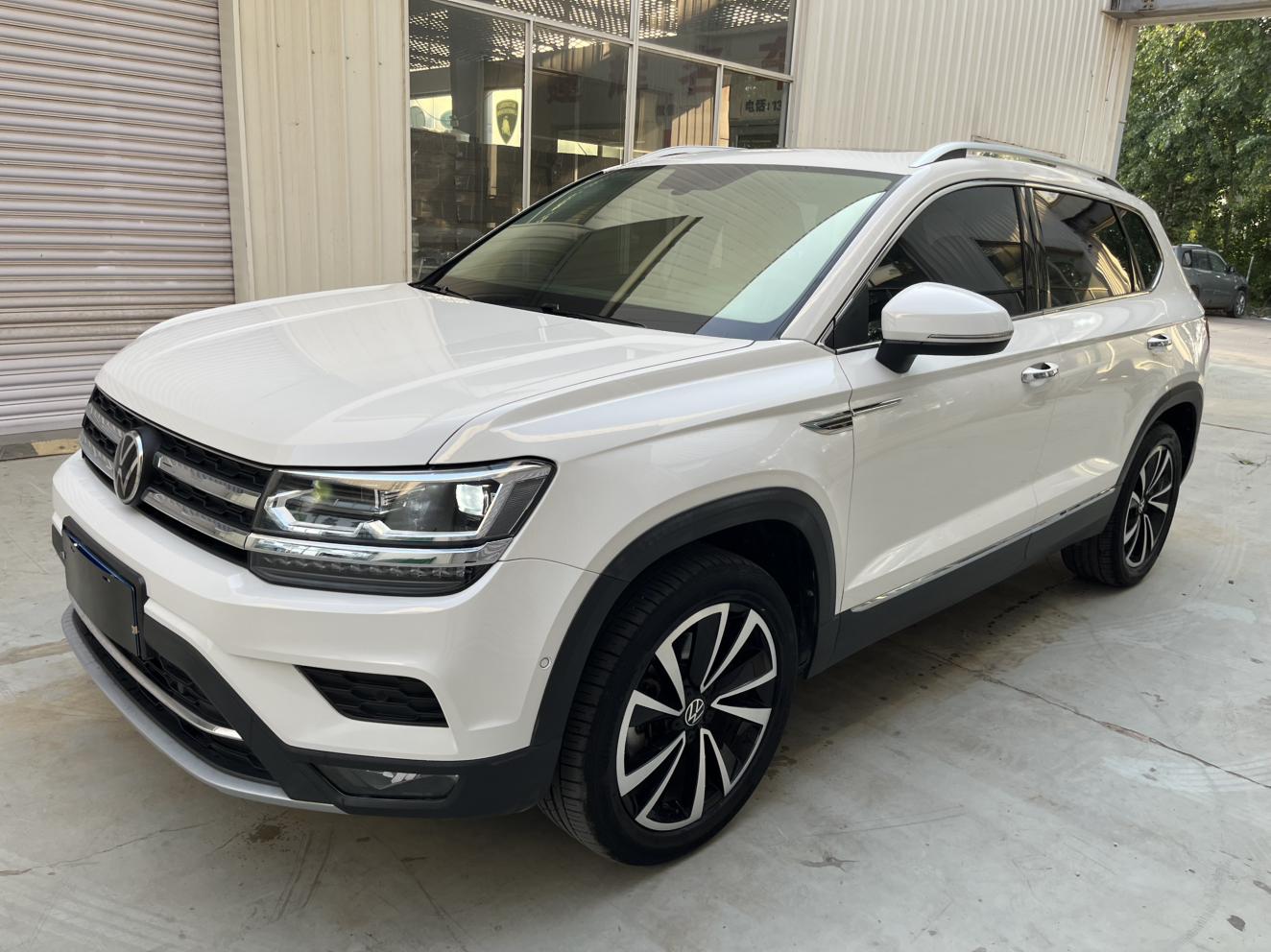 Volkswagen Tharu 330TSI 4WD Luxury (2L) 2023