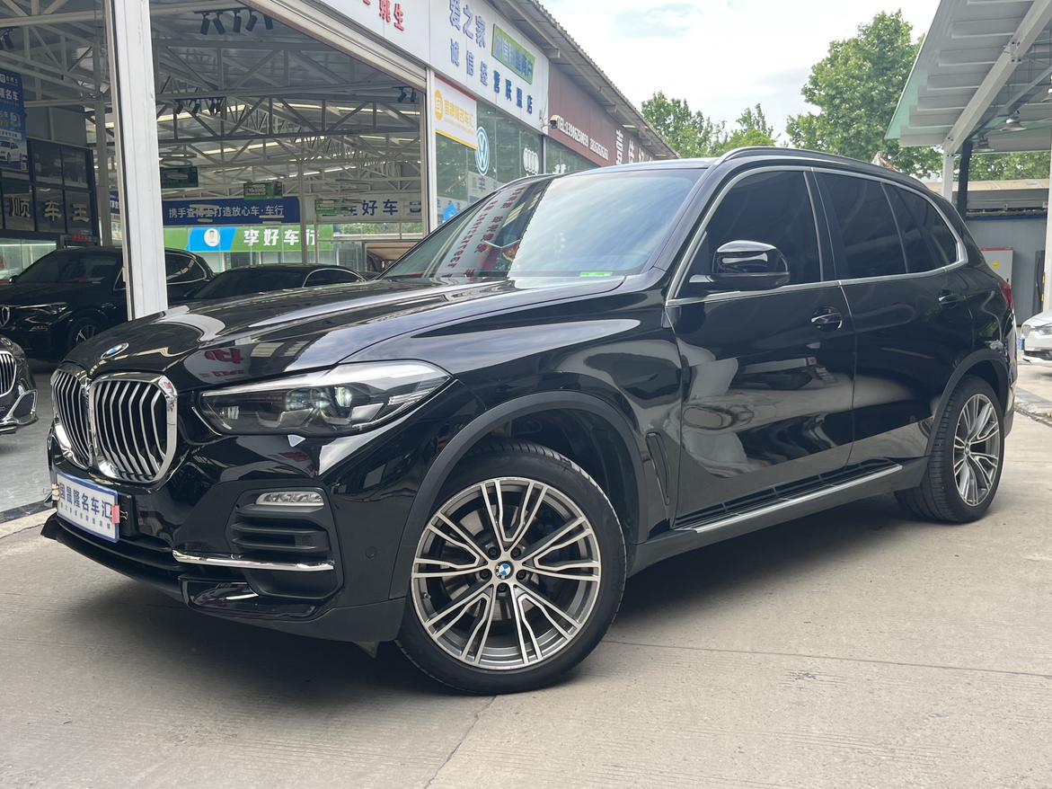 BMW X5 xDrive40i M Sport Package 2022