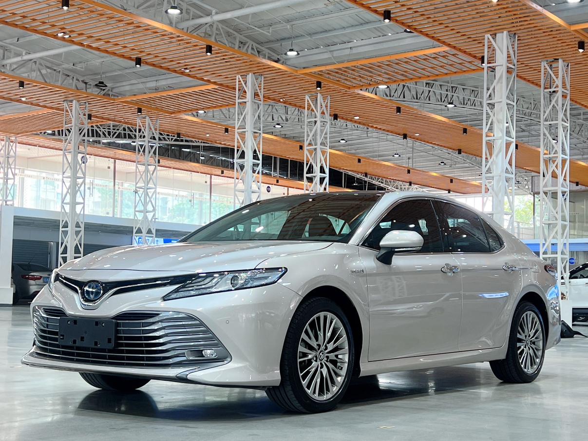 Toyota Camry 2.5HG Deluxe 2021