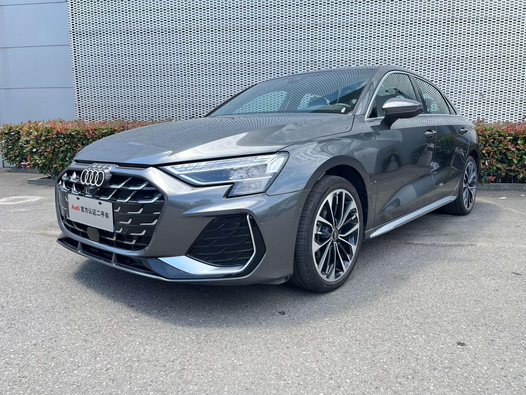 Audi A3 Feichi Premium + Luxury Selection Package 2025