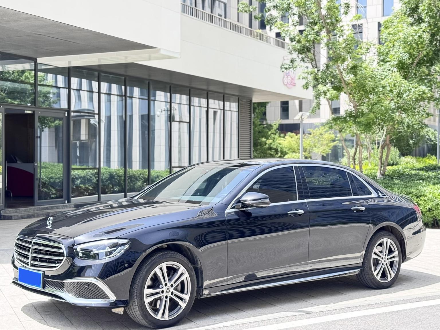 Mercedes Class-E Sport Sedan (2L) 2023