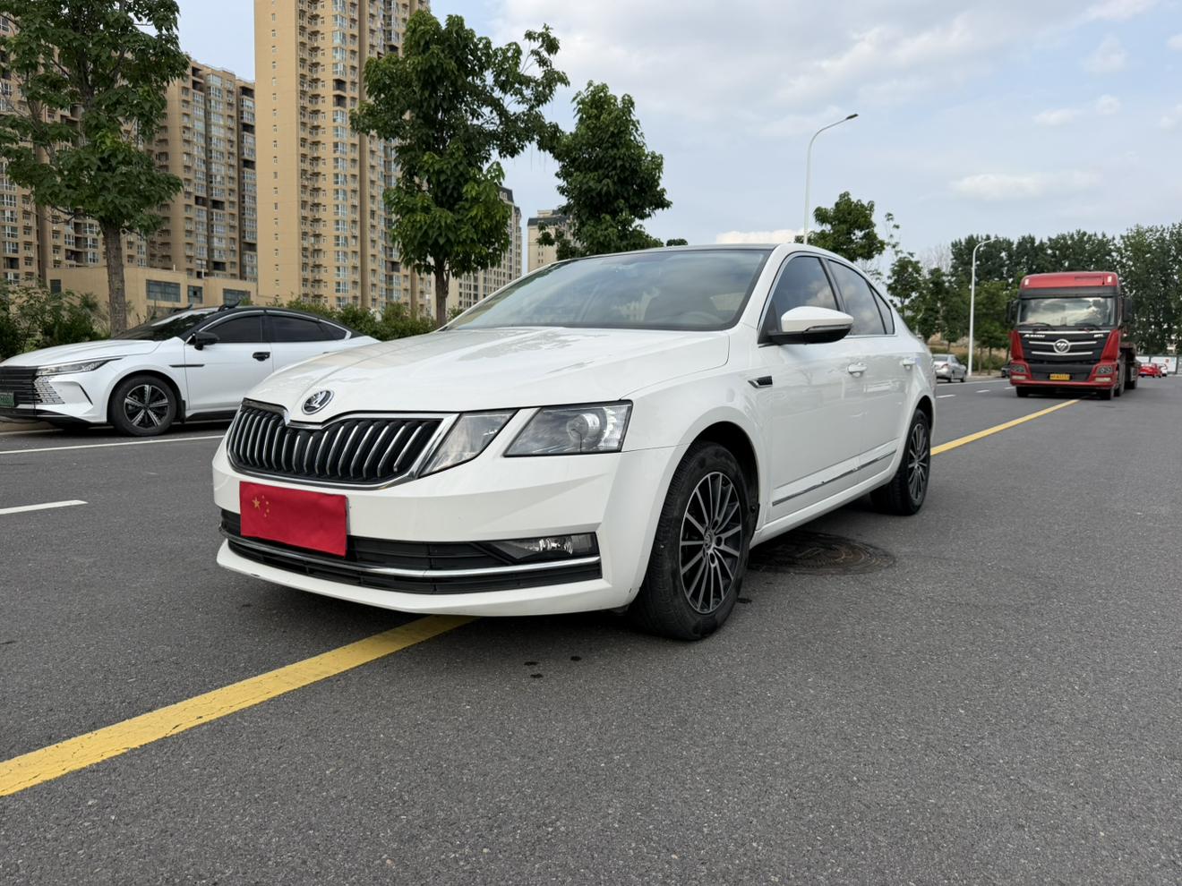 Skoda Octavia 1.5L Auto Intelligent Luxury China VI 2019