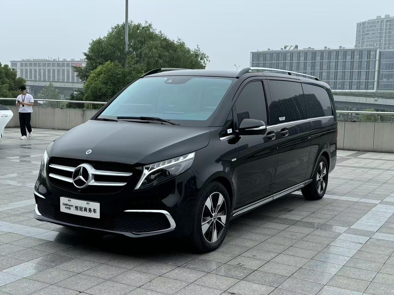 Mercedes V-260 Long Wheelbase Prestige (2L) 2023