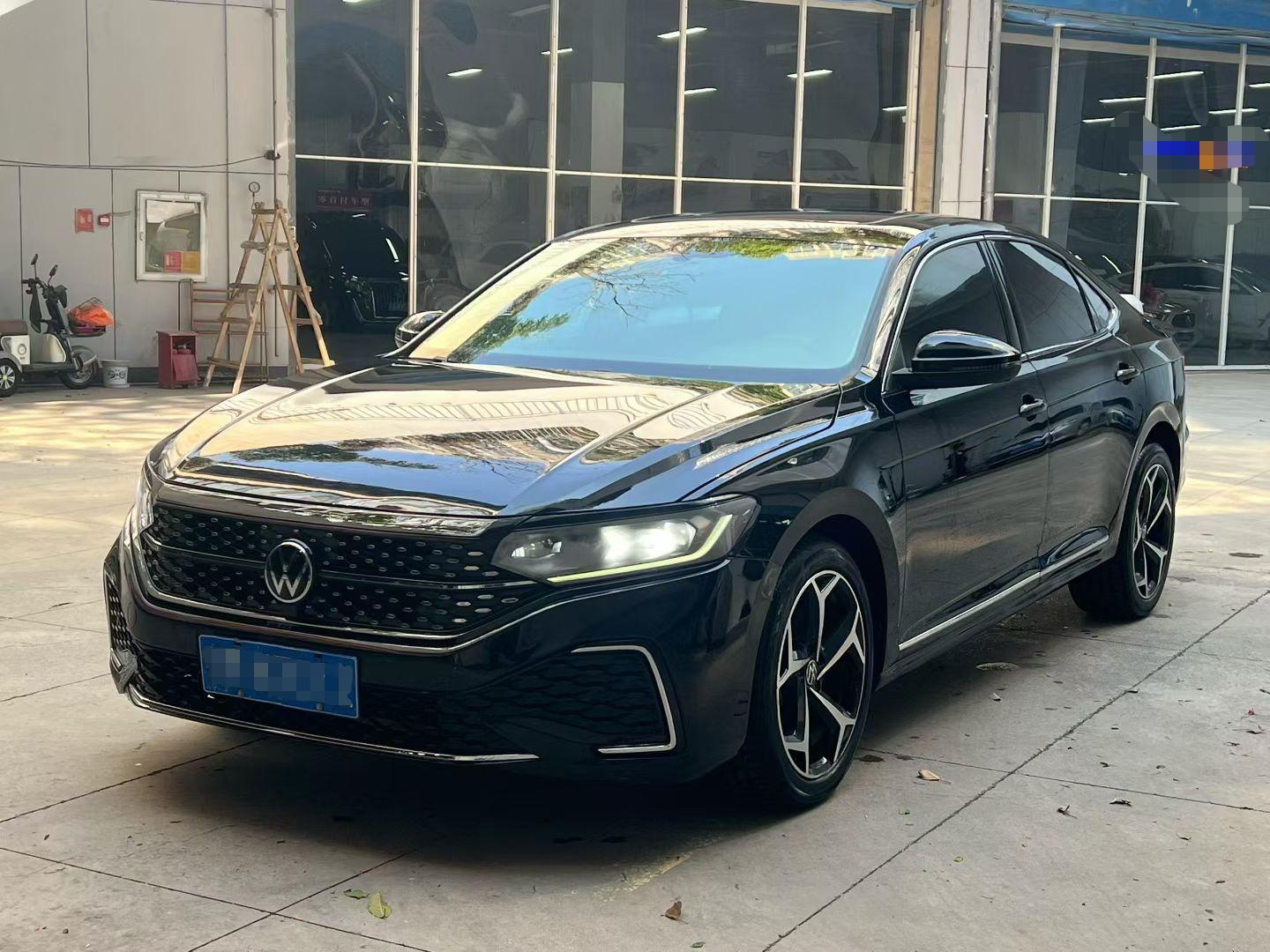 Volkswagen Passat 330TSI Stardust Prestige 2023