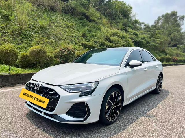 Audi A3 Feichi Premium + Luxury Selection Package 2025