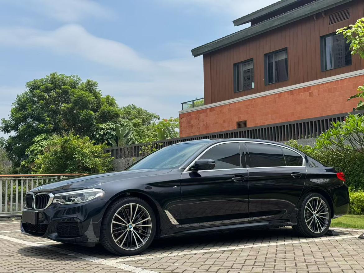 BMW 5 Series Deluxe M Sport Package (2L) 2020