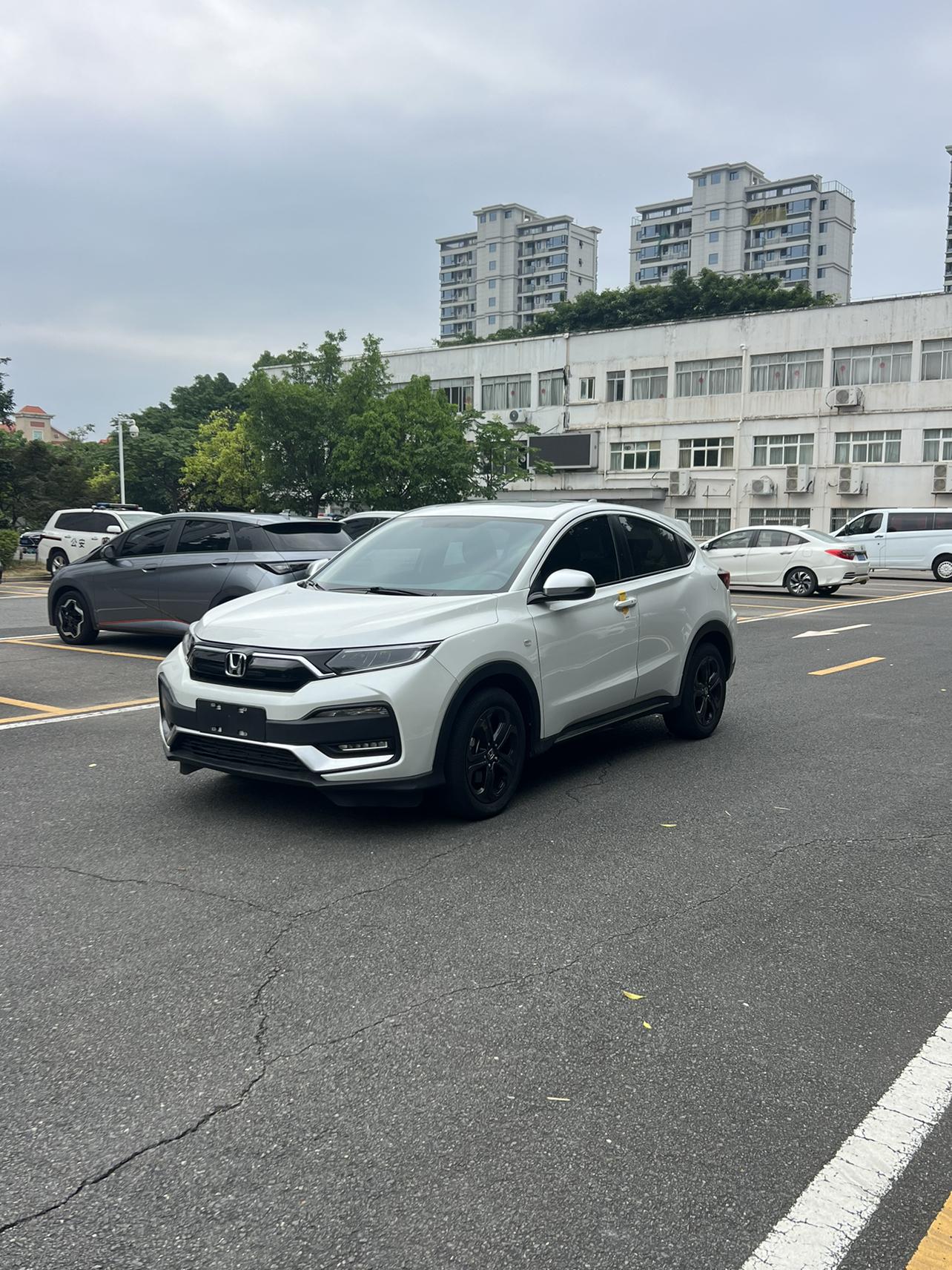 Honda XR-V 220 Turbo CVT Luxury (1.5L) 2022