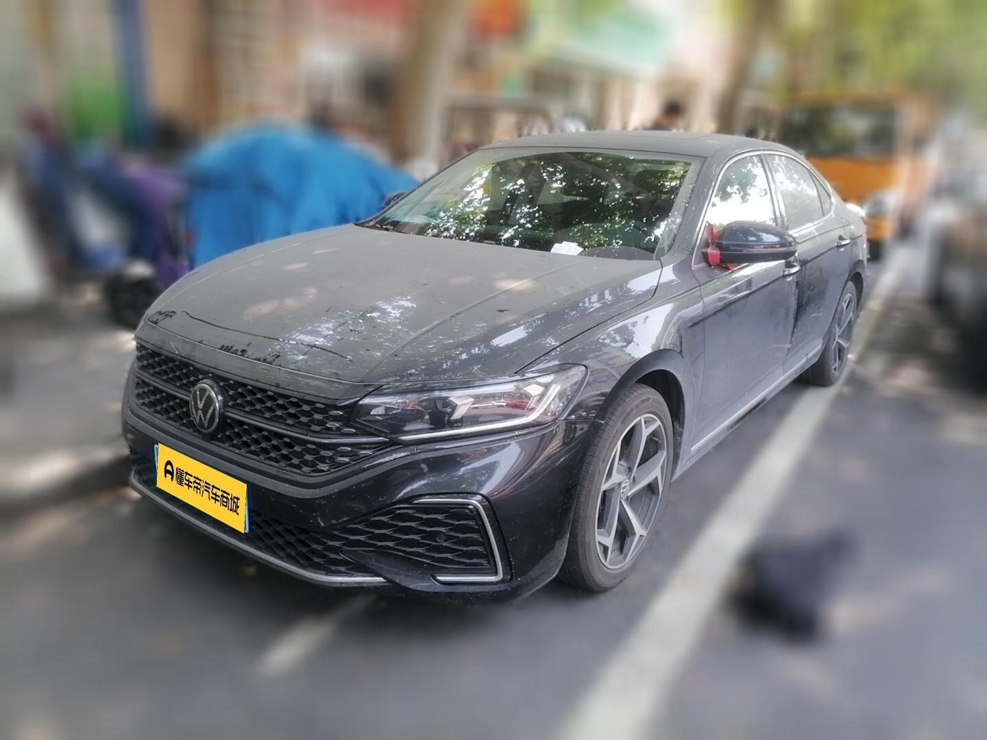 Volkswagen Passat Outstanding 330TSI Starry Elite 2025
