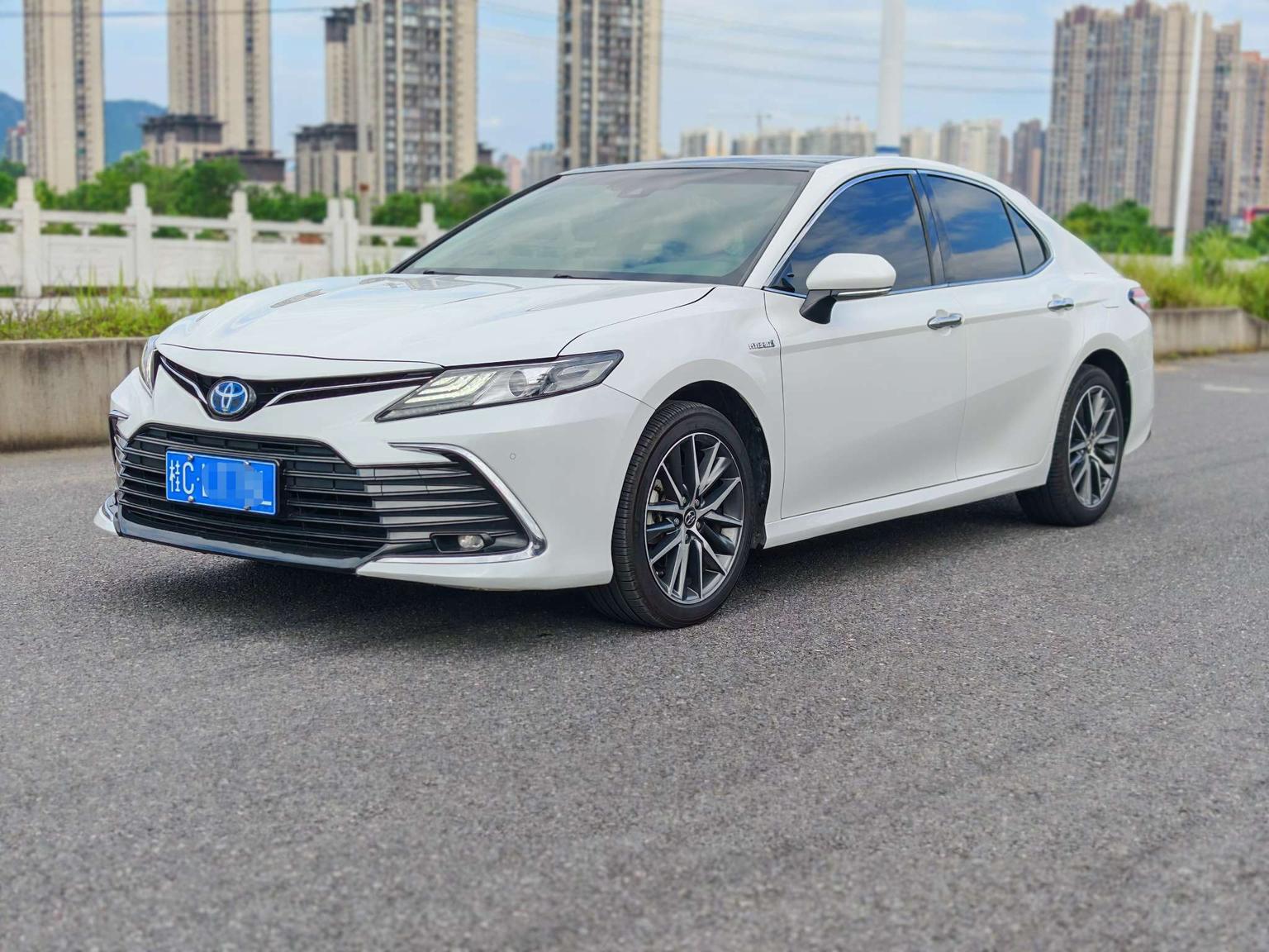 Toyota Camry 2.5HG Deluxe 2022