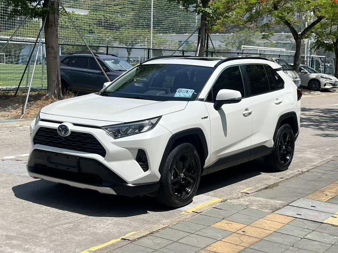 Toyota RAV4 2021