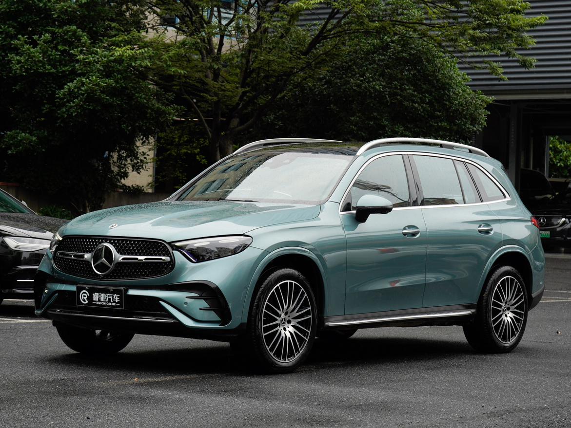 Mercedes GLC 300 L 4MATIC Luxury 5-Seat 2024