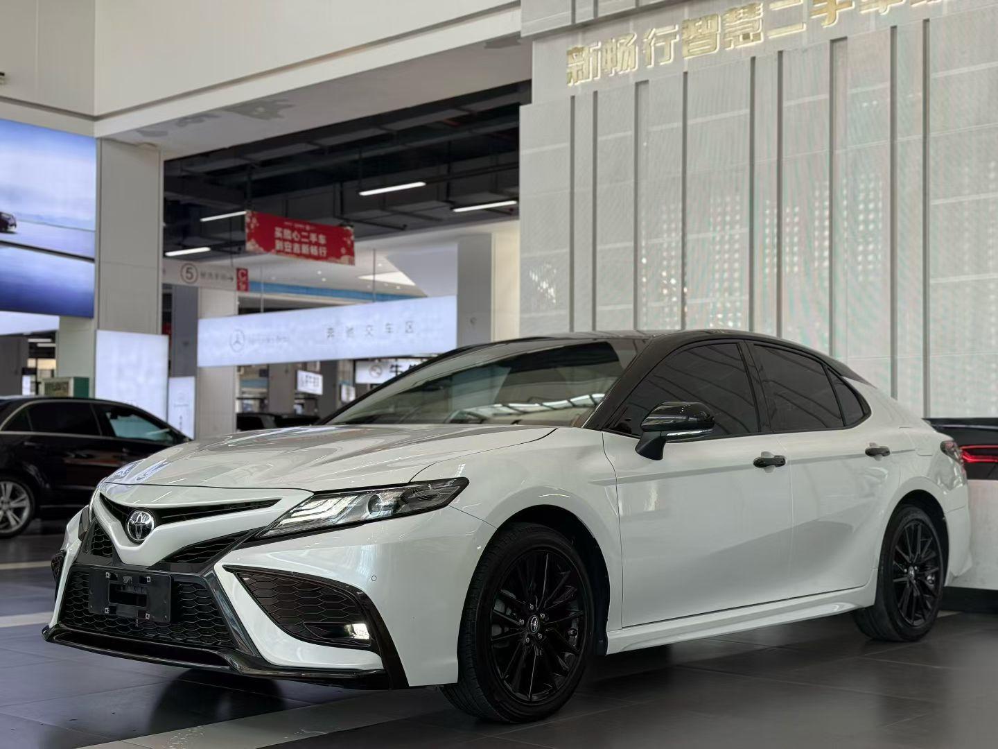 Toyota Camry S Knight 2023