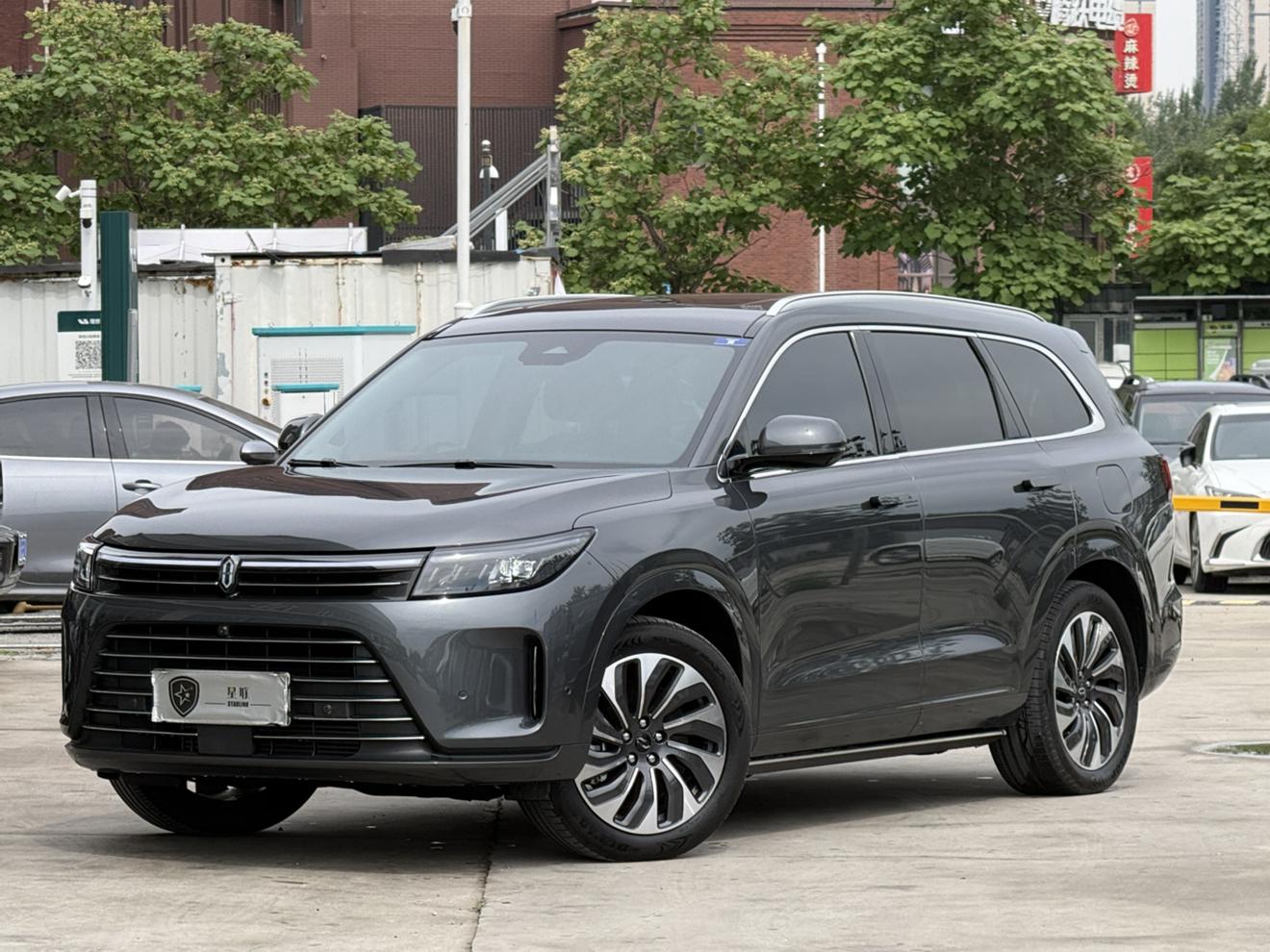 Aito M7 Plus 6-Seat RWD 2024