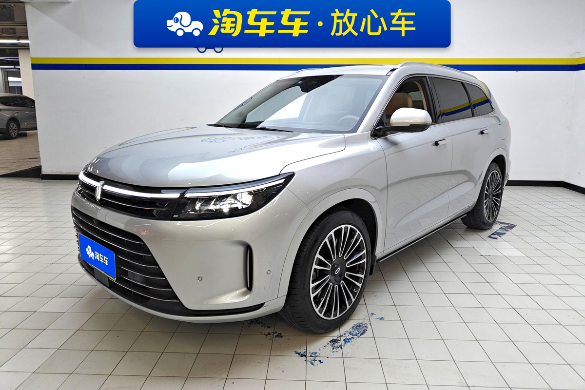 Aito M7 Plus 5-Seat AWD 2023