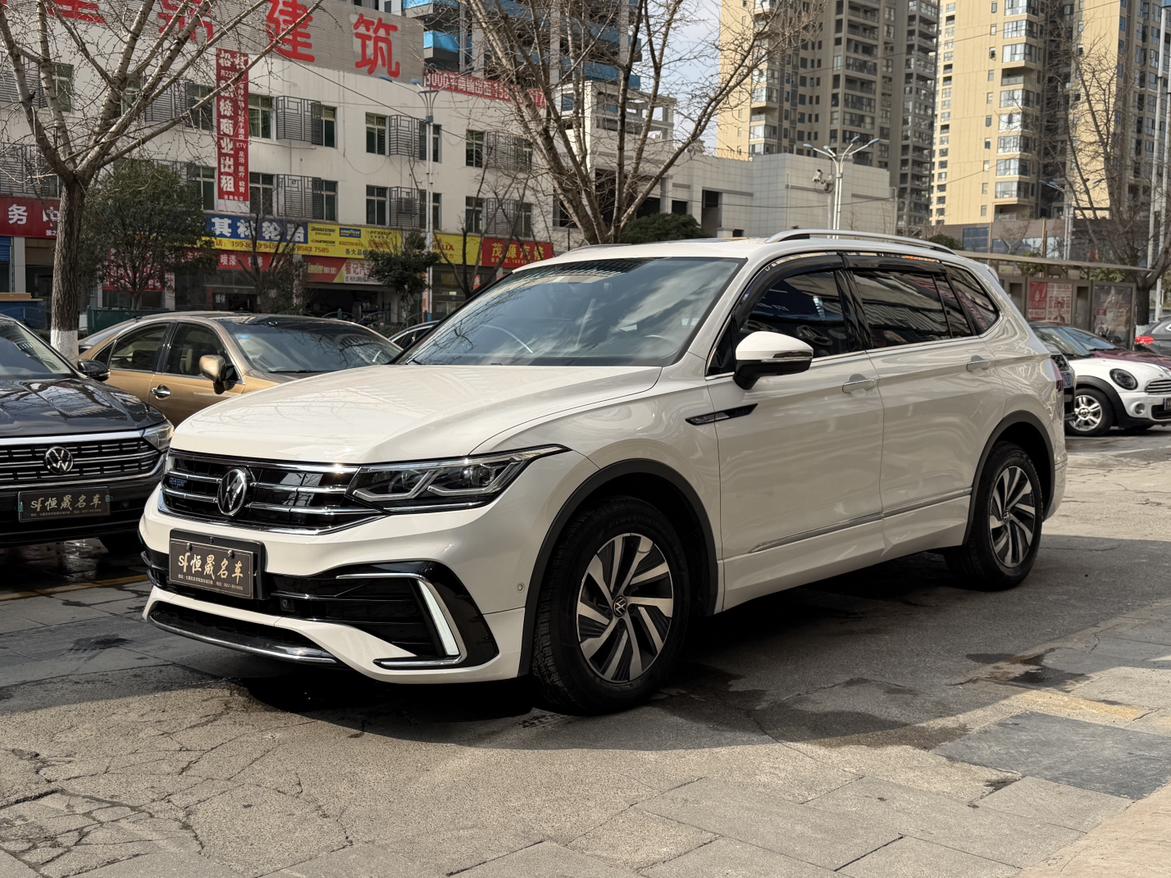 Volkswagen Tiguan-L 430PHEV Plug-in Hybrid Flagship 2021