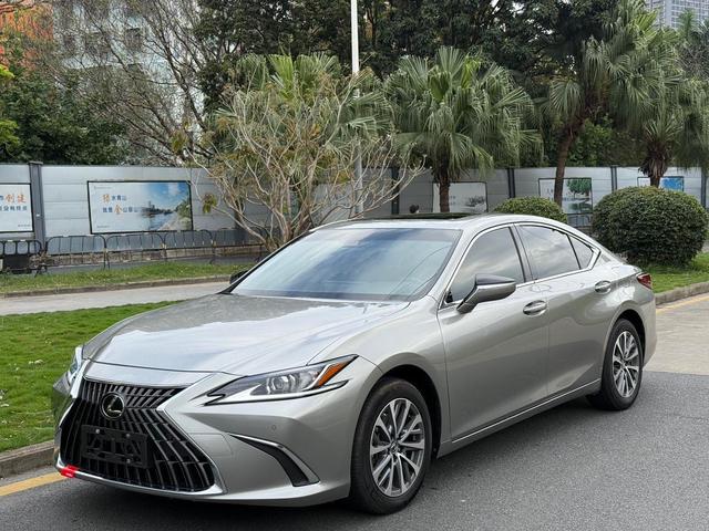 Lexus ES Automatic FWD 5-Seat Parallel Import 2024