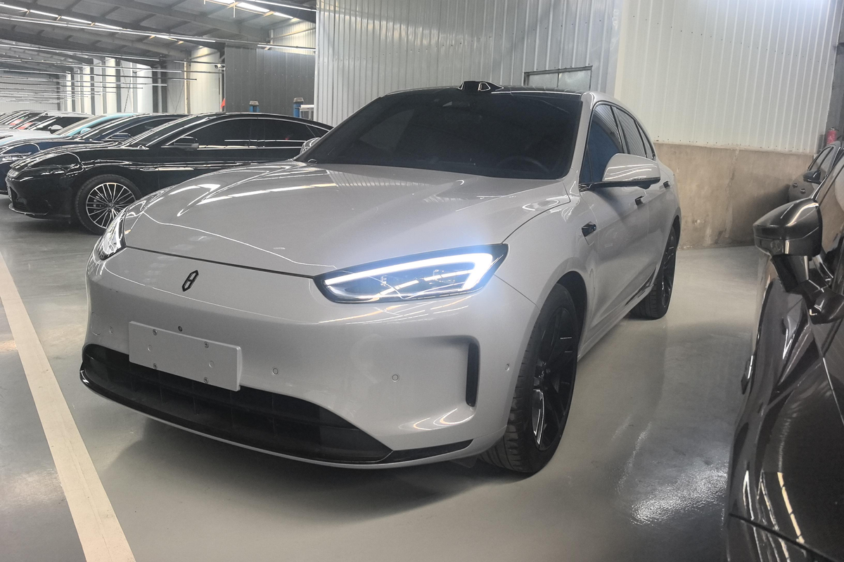 Aito M5 EV Max RWD Advanced Pilot 2024