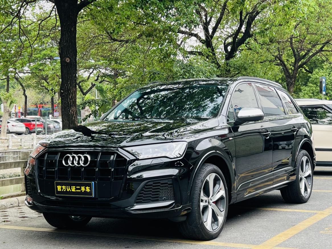 Audi Q7 55 TFSI quattro 2023
