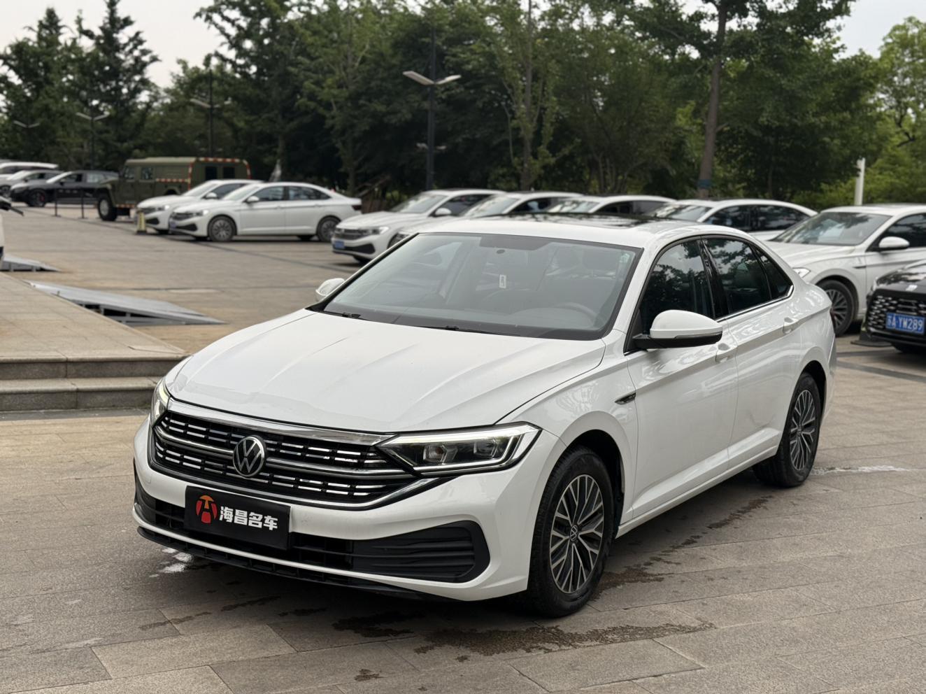 Volkswagen Sagitar 200TSI DSG Fly Edition (1.2L) 2024