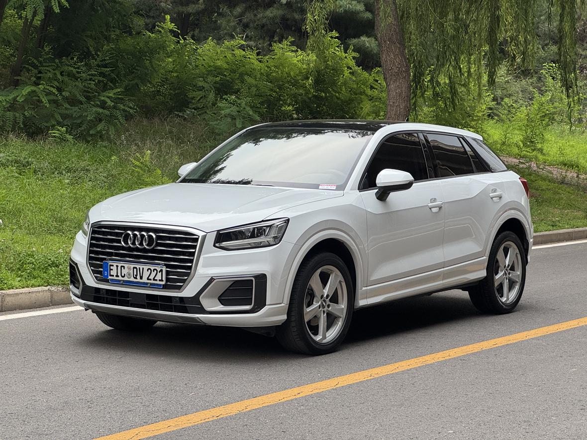 Audi Q2L Fashion Elegant (1.4L) 2020