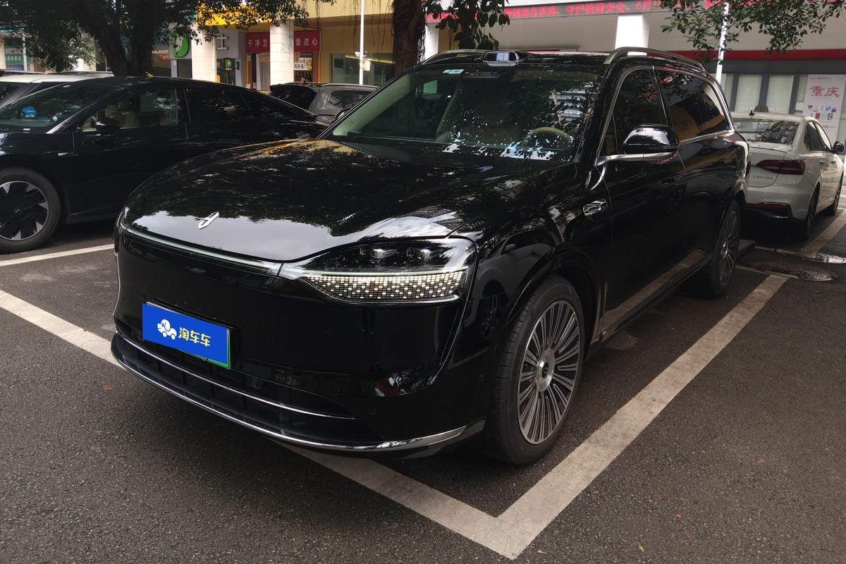 Aito M9 EREV Max 5-Seat (192-Line Lidar) 2025