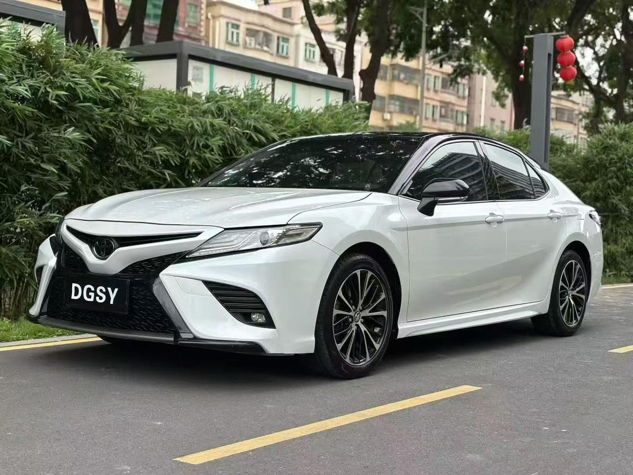 Toyota Camry 2.5S Sharp Sport 2020