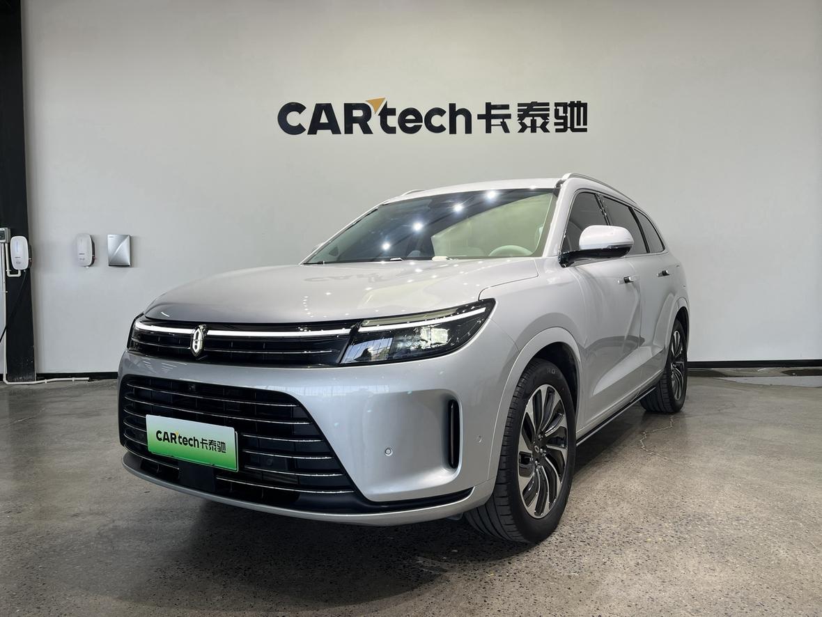 Aito M7 Plus 5-Seat RWD 2024