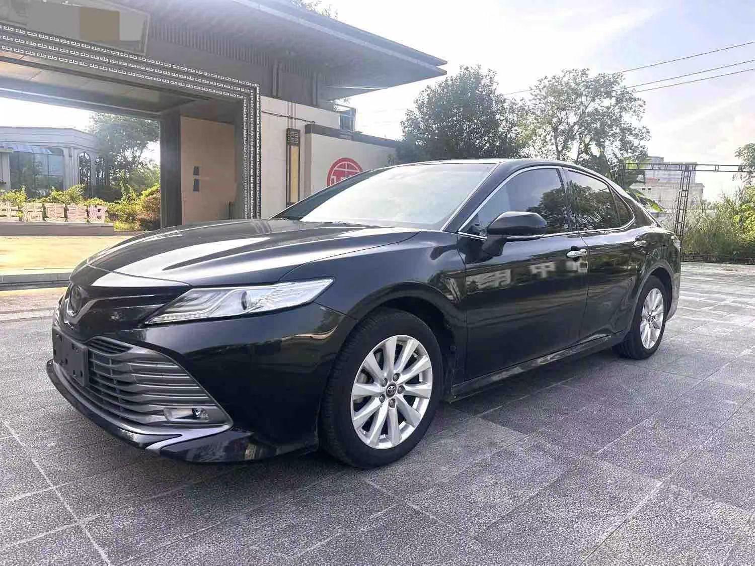 Toyota Camry 2.0G Luxury (2L) 2020