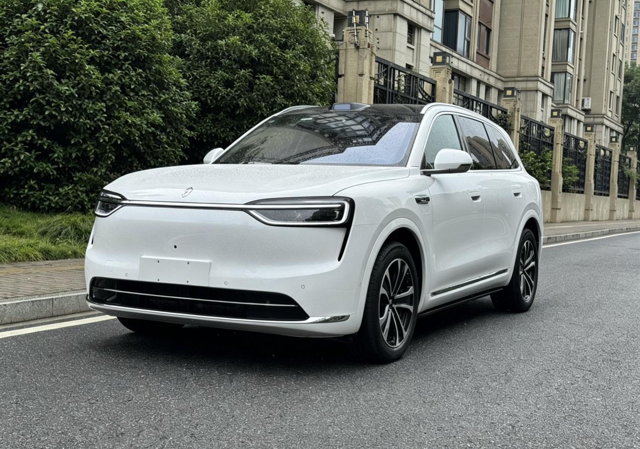 Aito M7 EREV Ultra 6-Seat AWD (192-Line Lidar) 2025