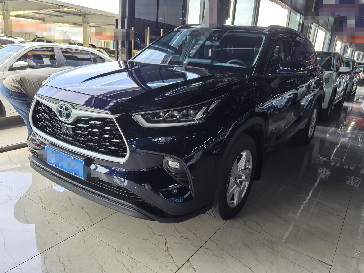 Toyota Highlander 2.5L 2WD Elite 7-seat 2022