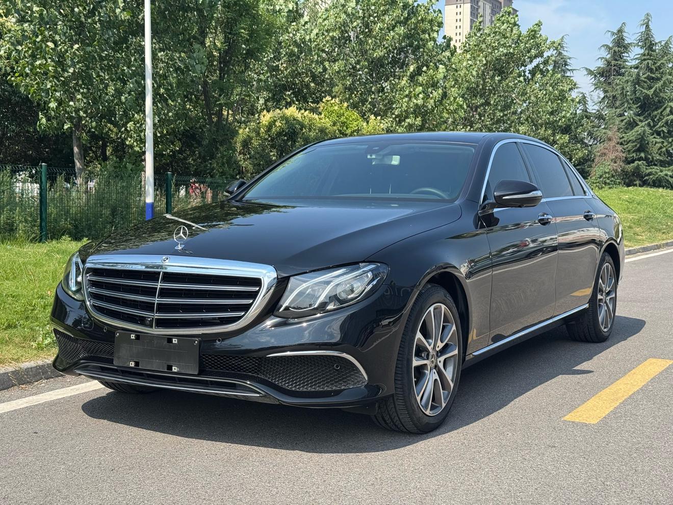 Mercedes Class-E E 300 L Luxury 2019