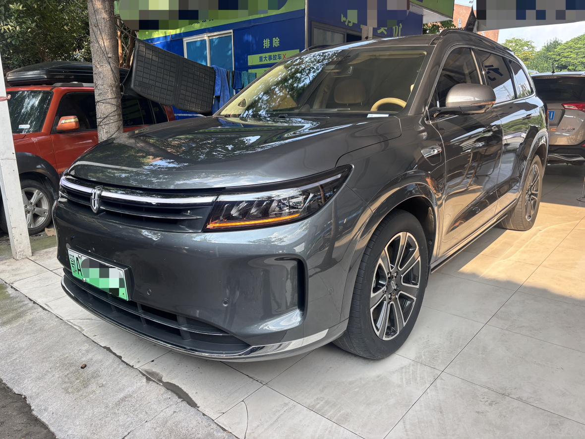 Aito M7 Pro 5-Seat Intelligent Drive RWD 2025