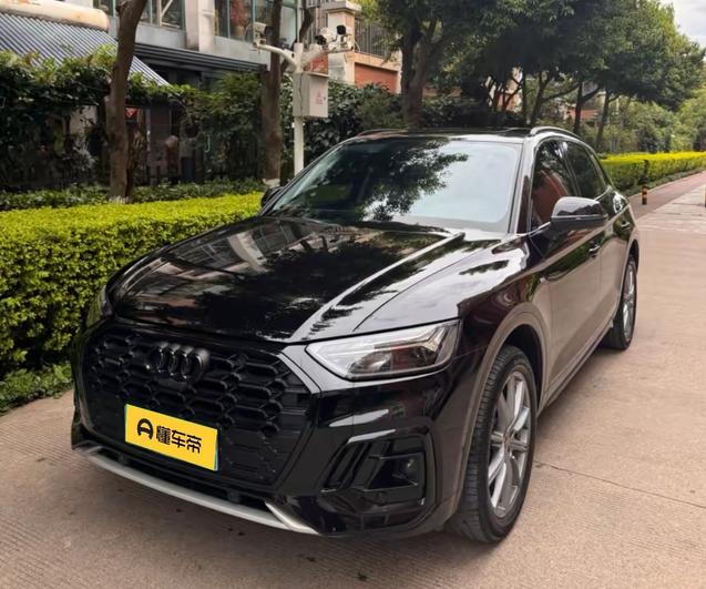 Audi Q5L Luxury Sport Edition (2L) 2023