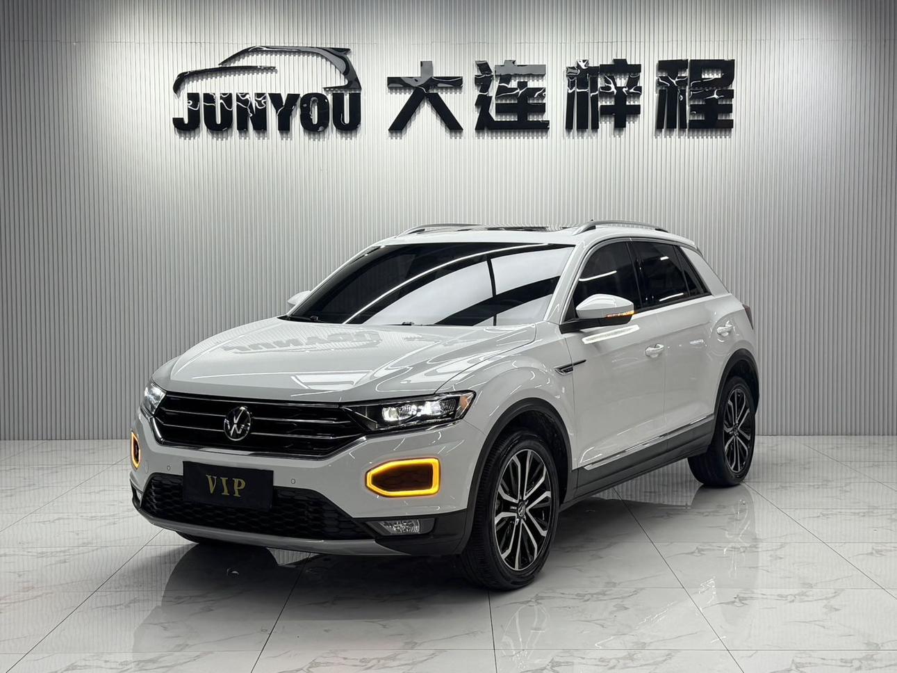 Volkswagen T-ROC 280TSI DSG 4WD Luxury Connect 2022