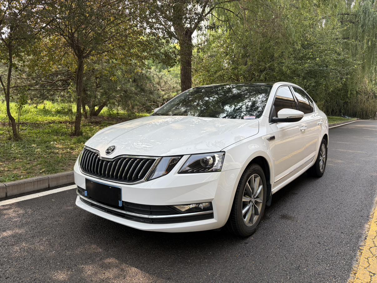 Skoda Octavia 1.5L Auto Intelligent Luxury 2021