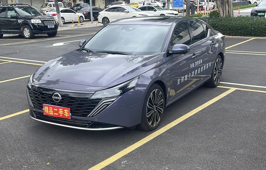 Nissan Altima 2.0T Flagship 2025