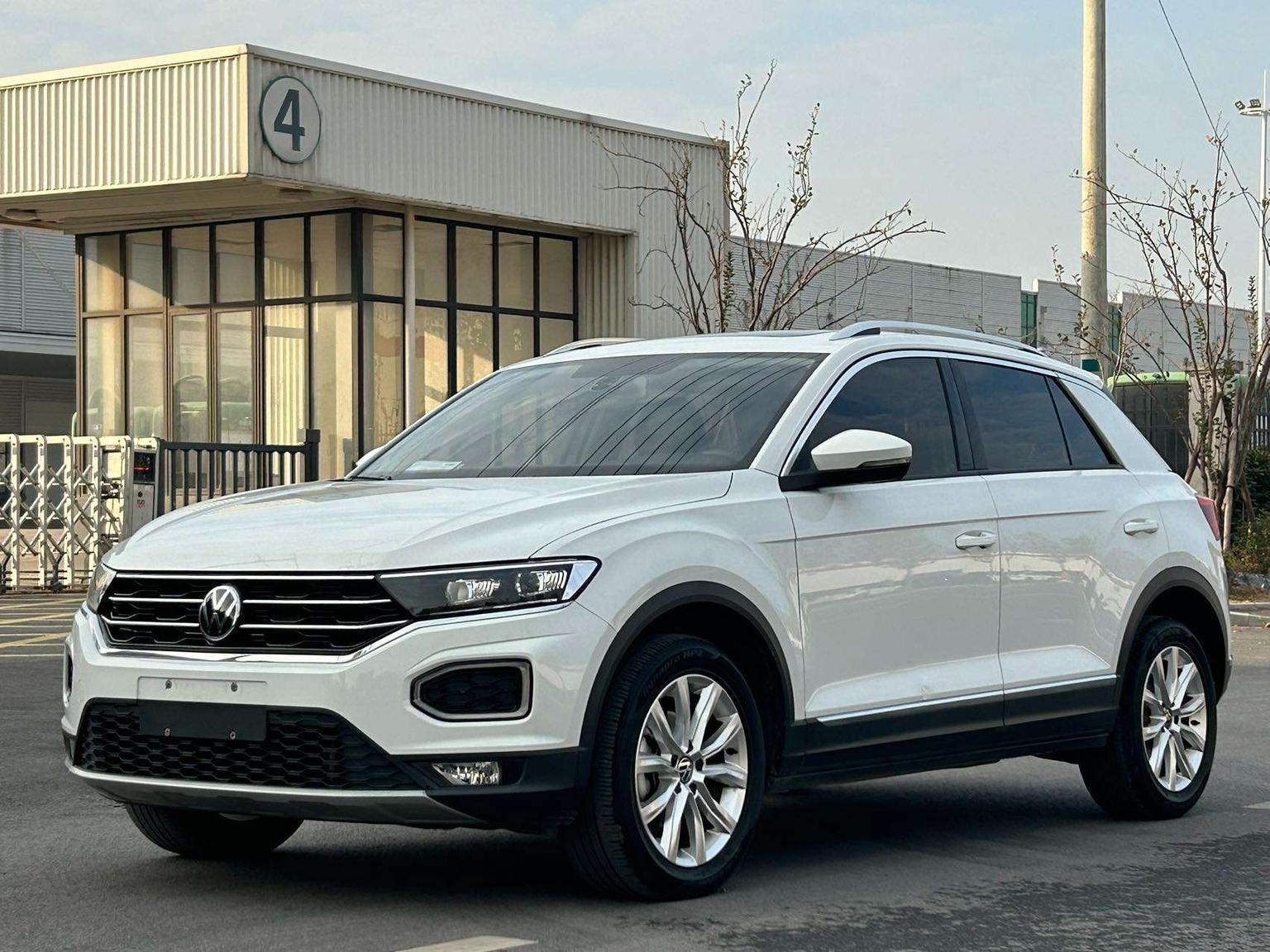Volkswagen T-ROC 280TSI DSG 2WD Elite Plus 2023