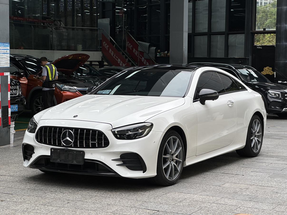 Mercedes Class-E 4MATIC Coupe 2022