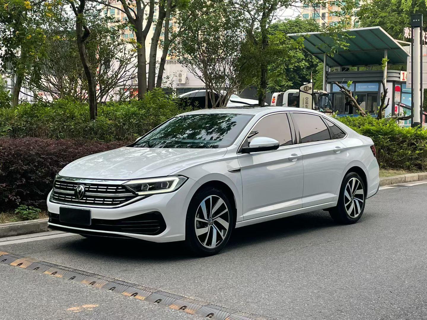 Volkswagen Sagitar 300TSI DSG Excellence (1.5L) 2023